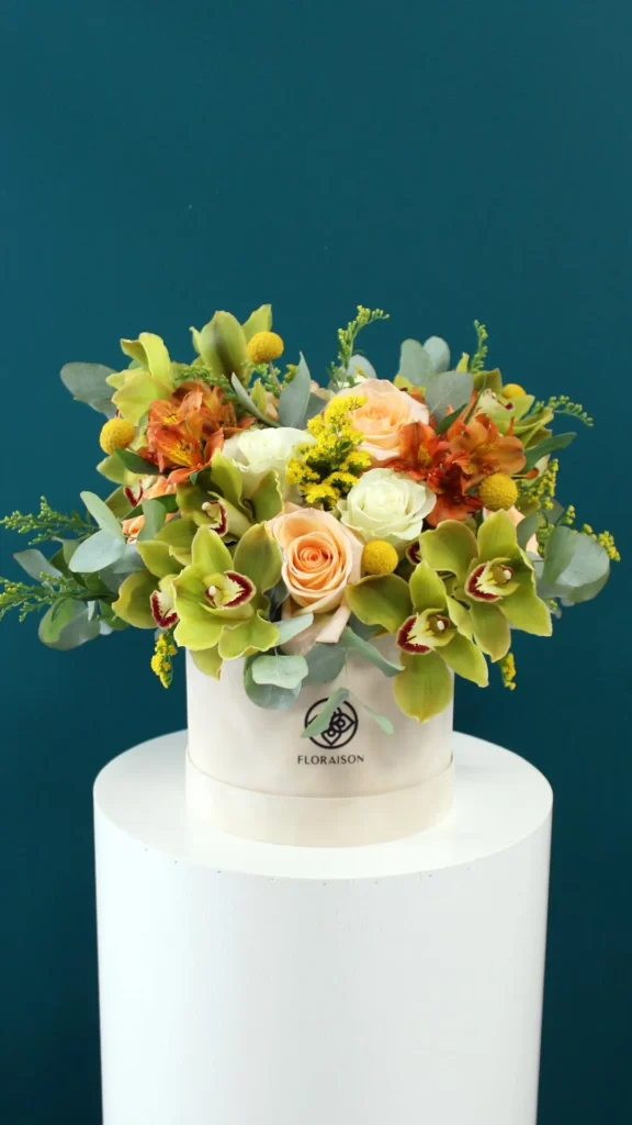 Floraison_somon_prasino_se_veloudino_kouti_a